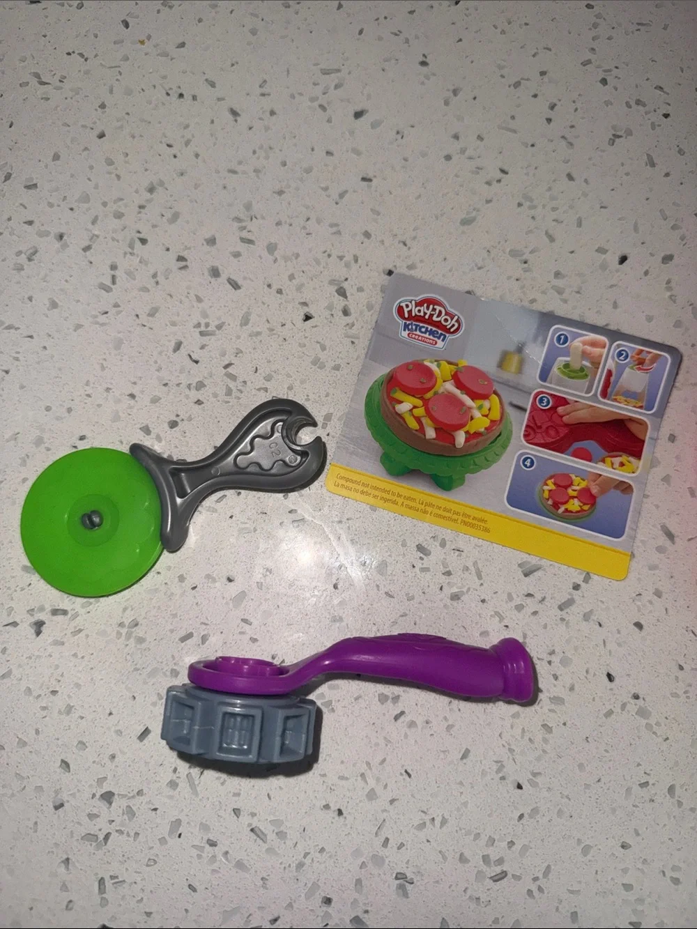 Play-Doh Stamp 'n Top Pizza Oven Toy